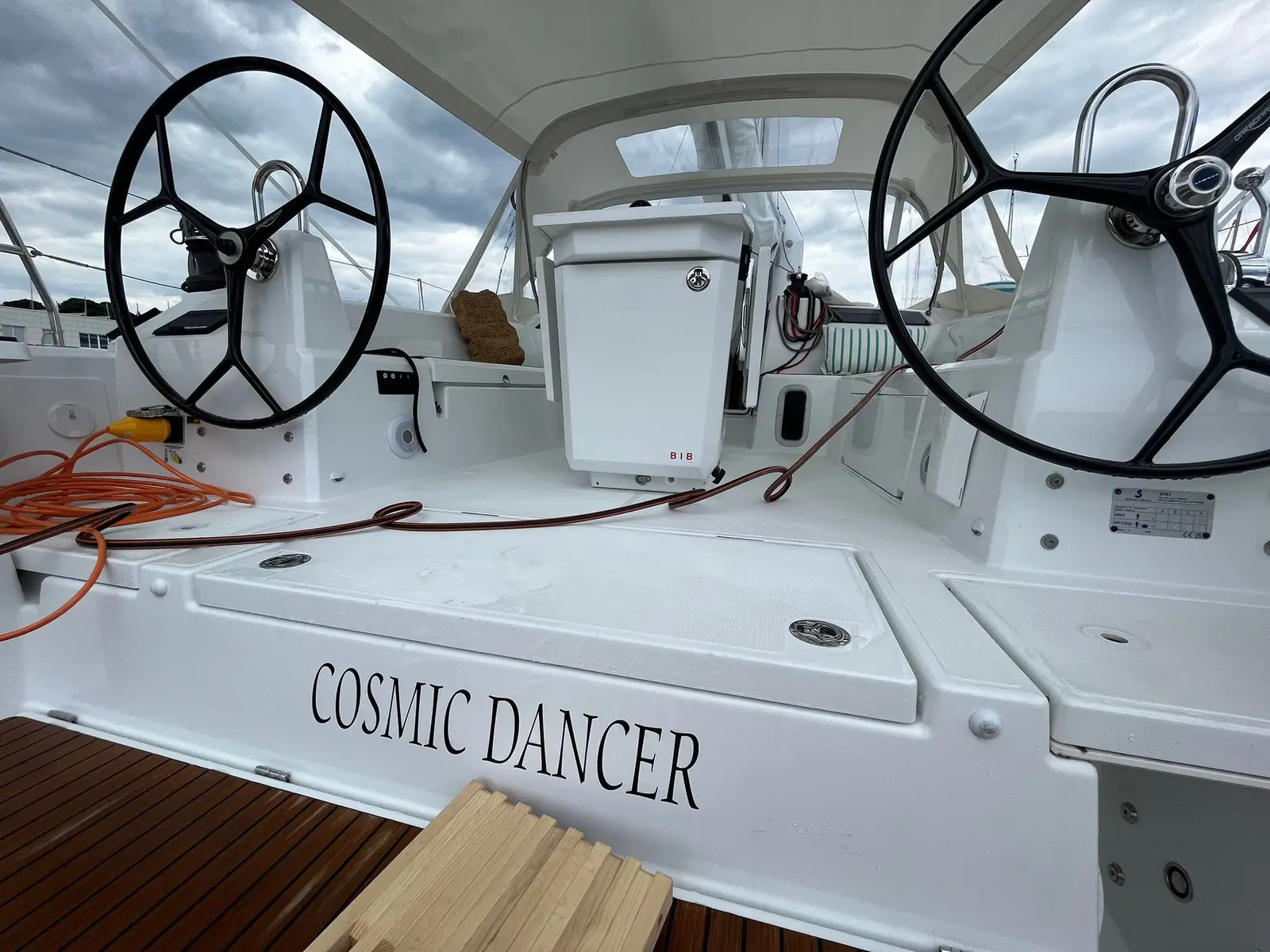 COSMIC DANCER, photograph 9
