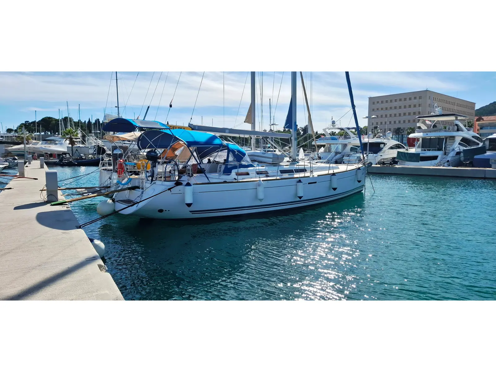 Hauraki (refit: 2025, new engine and solar panels), Dufour 455 Grand Large