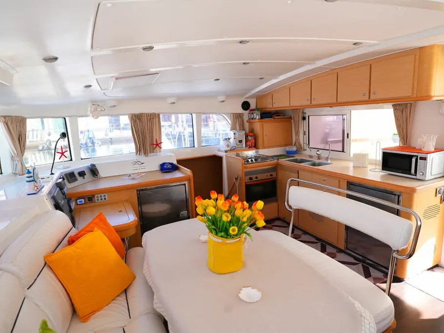 Marlin, Interior image