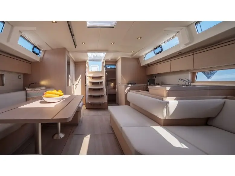 All Blue II, Interior image