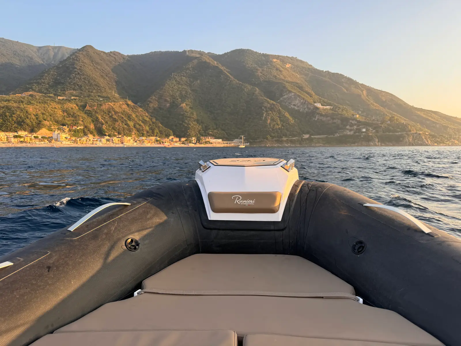 Ranieri Cayman 28.0, photograph 3