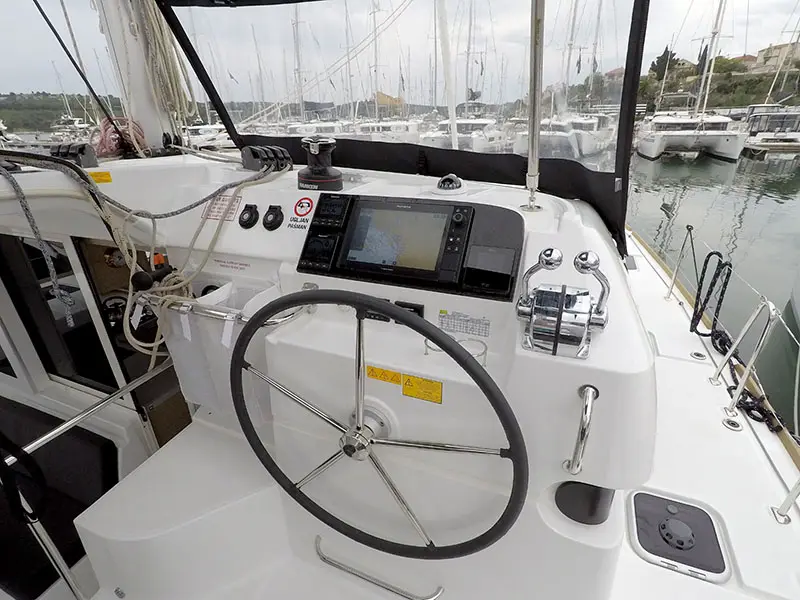 DUPLO II, Lagoon 40
