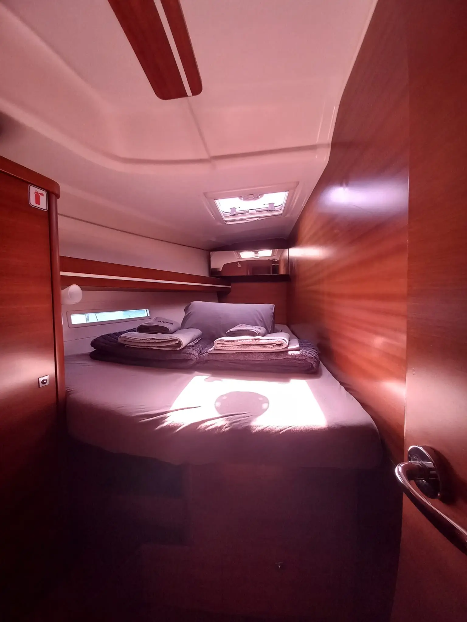 Pandeia, photograph 24