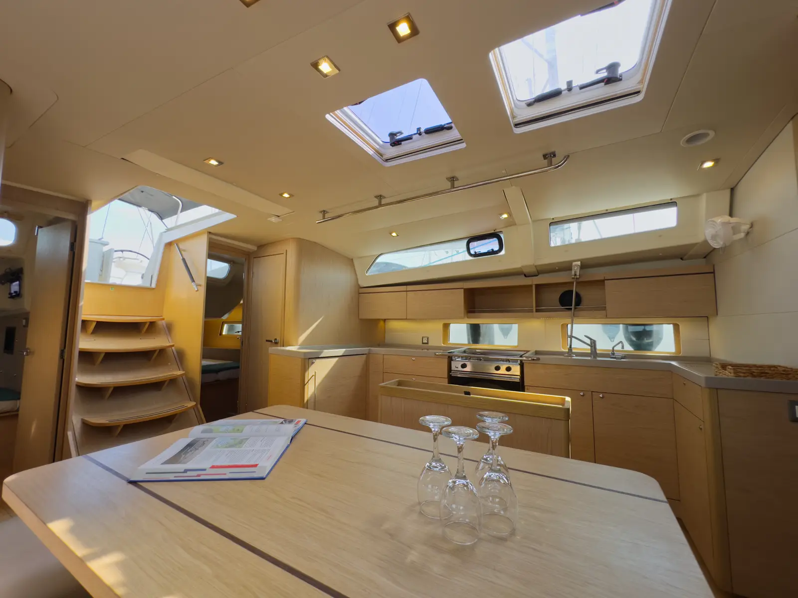 Sail Away (Refit 2025 - A/C - Electric Heads), photograph 13