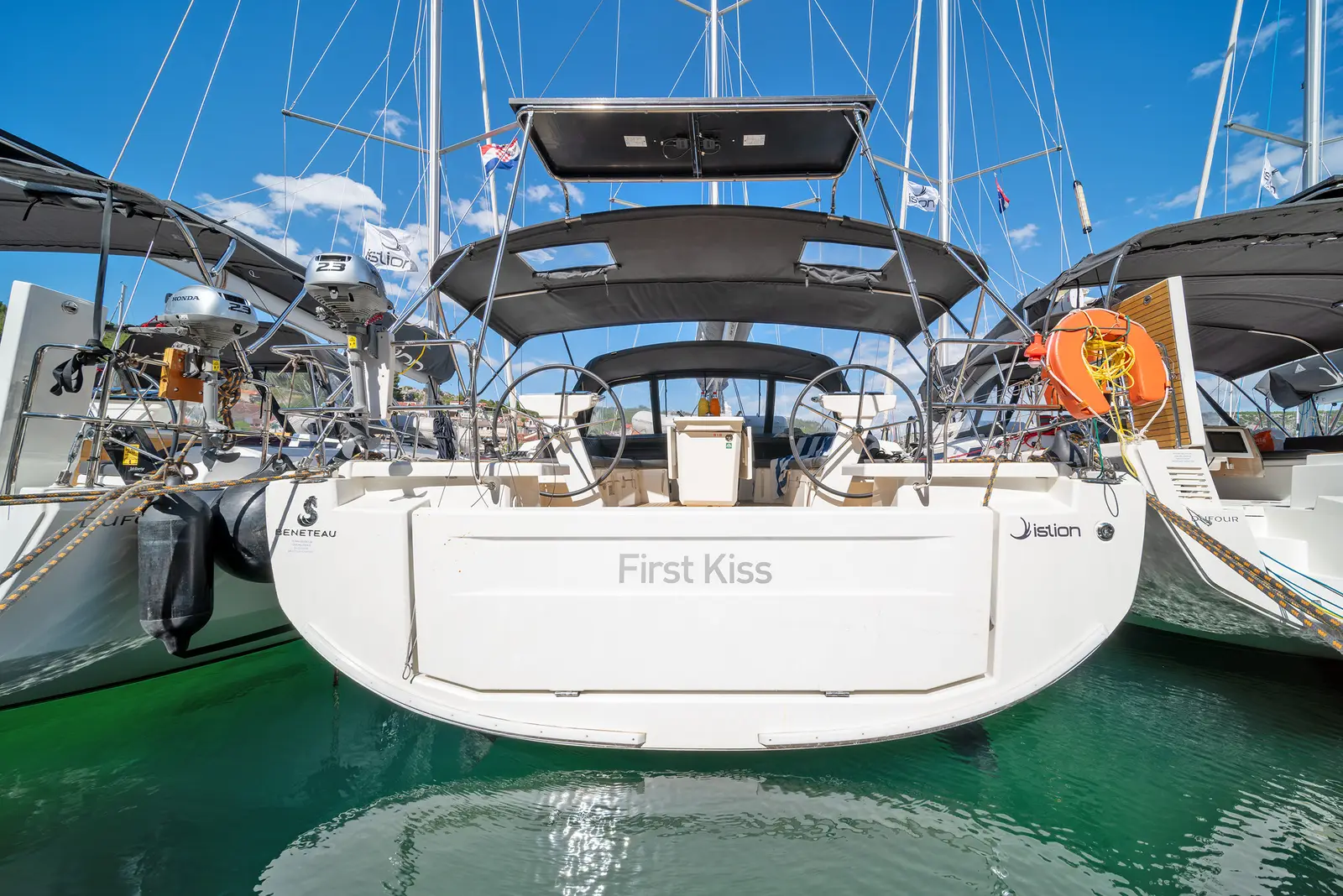 First Kiss, photograph 3