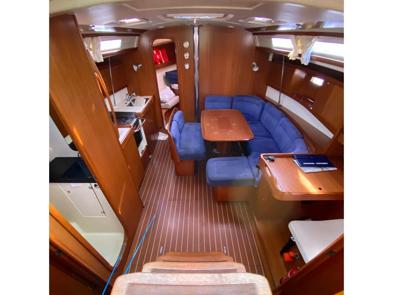 Surprise, Interior image