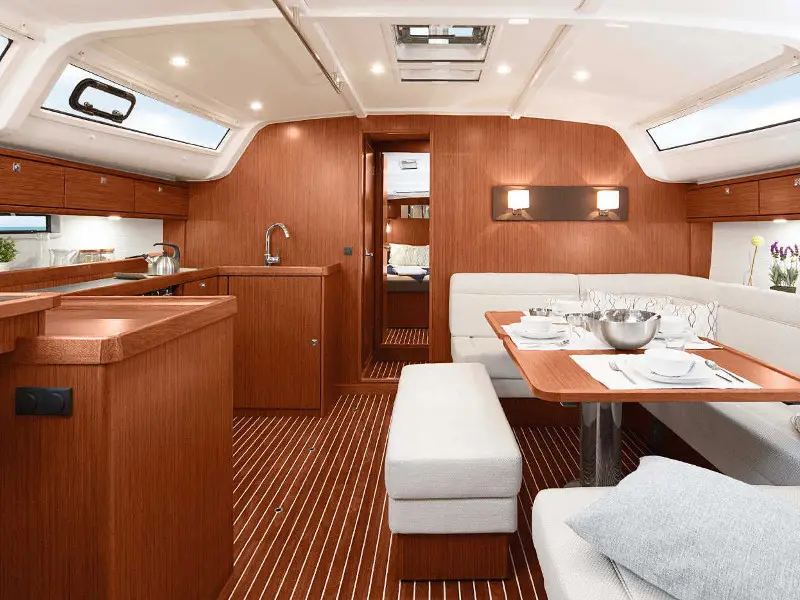 Alma Libre III, Interior image