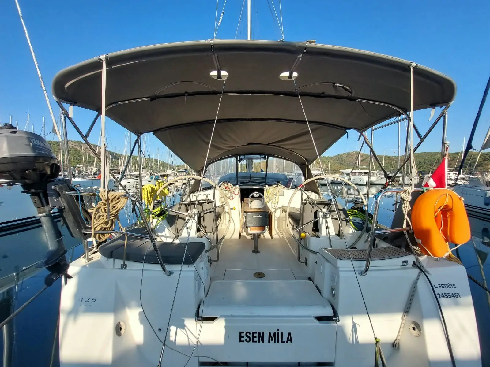 Esen Mila, Main image