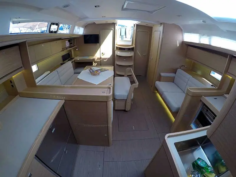Avalon II, Interior image
