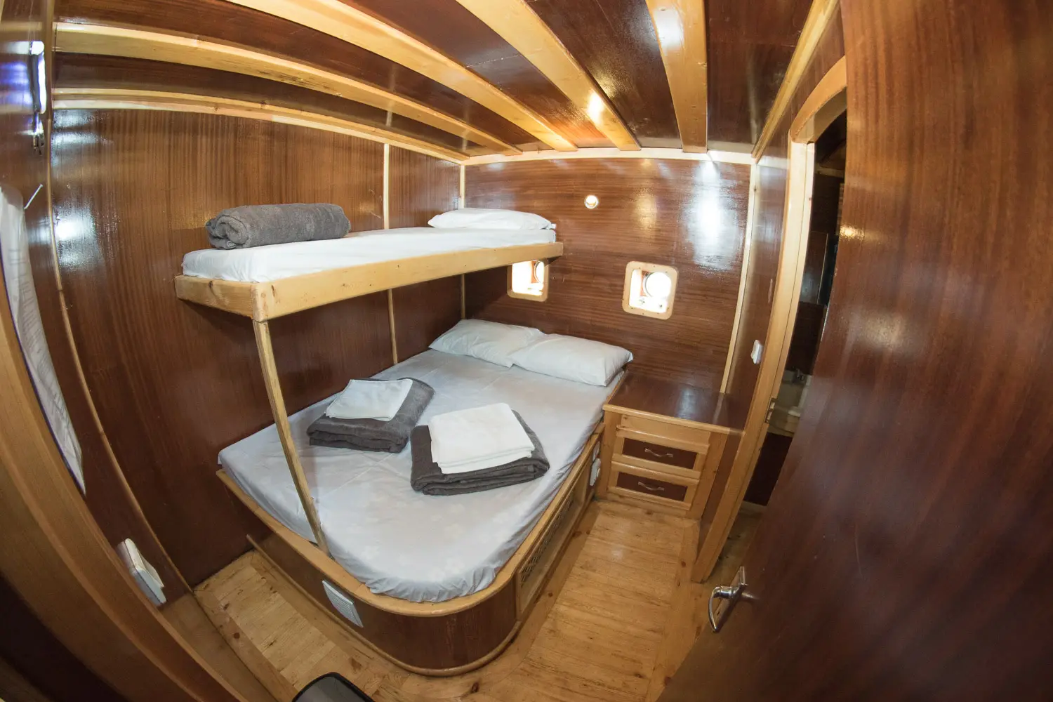 Aphrodite, foto 71