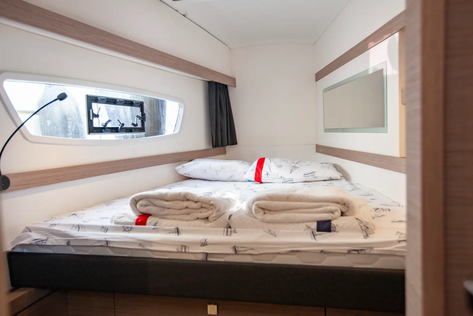 Serenita, Front Cabin (port side)