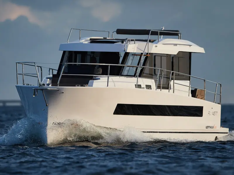 ELEGANCE FLYBRIDGE, Main image