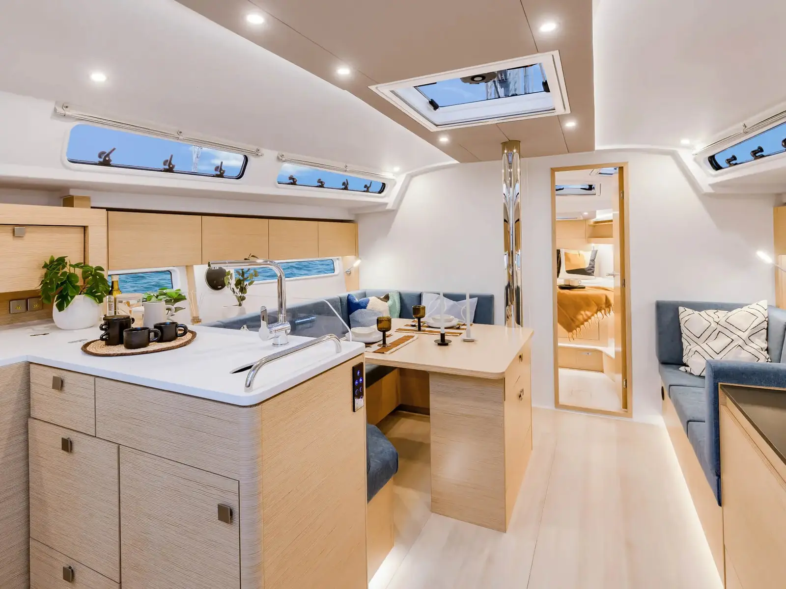 Al Dente, Interior image