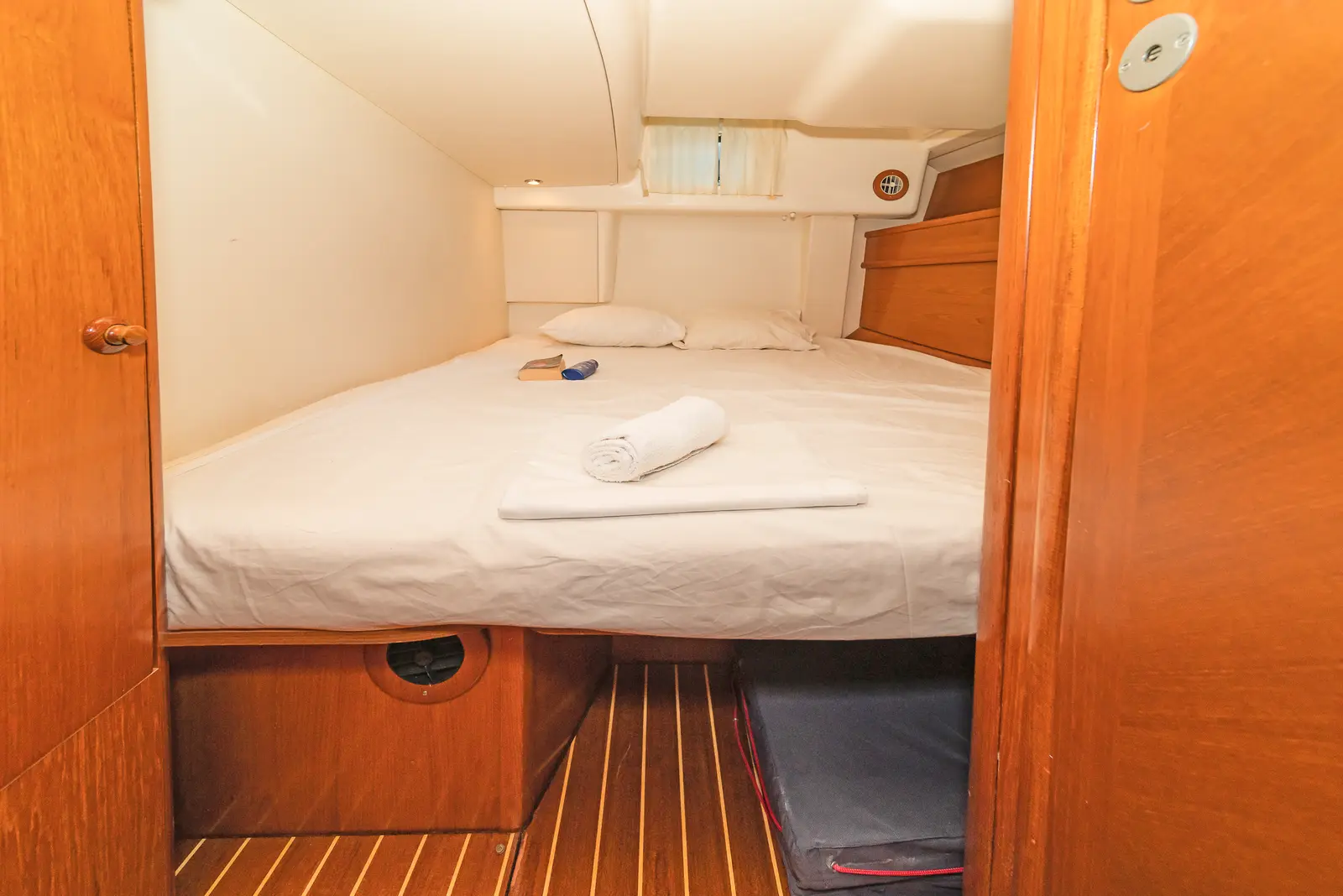 Veni  (ONLY SKIPPERED) , photograph 15