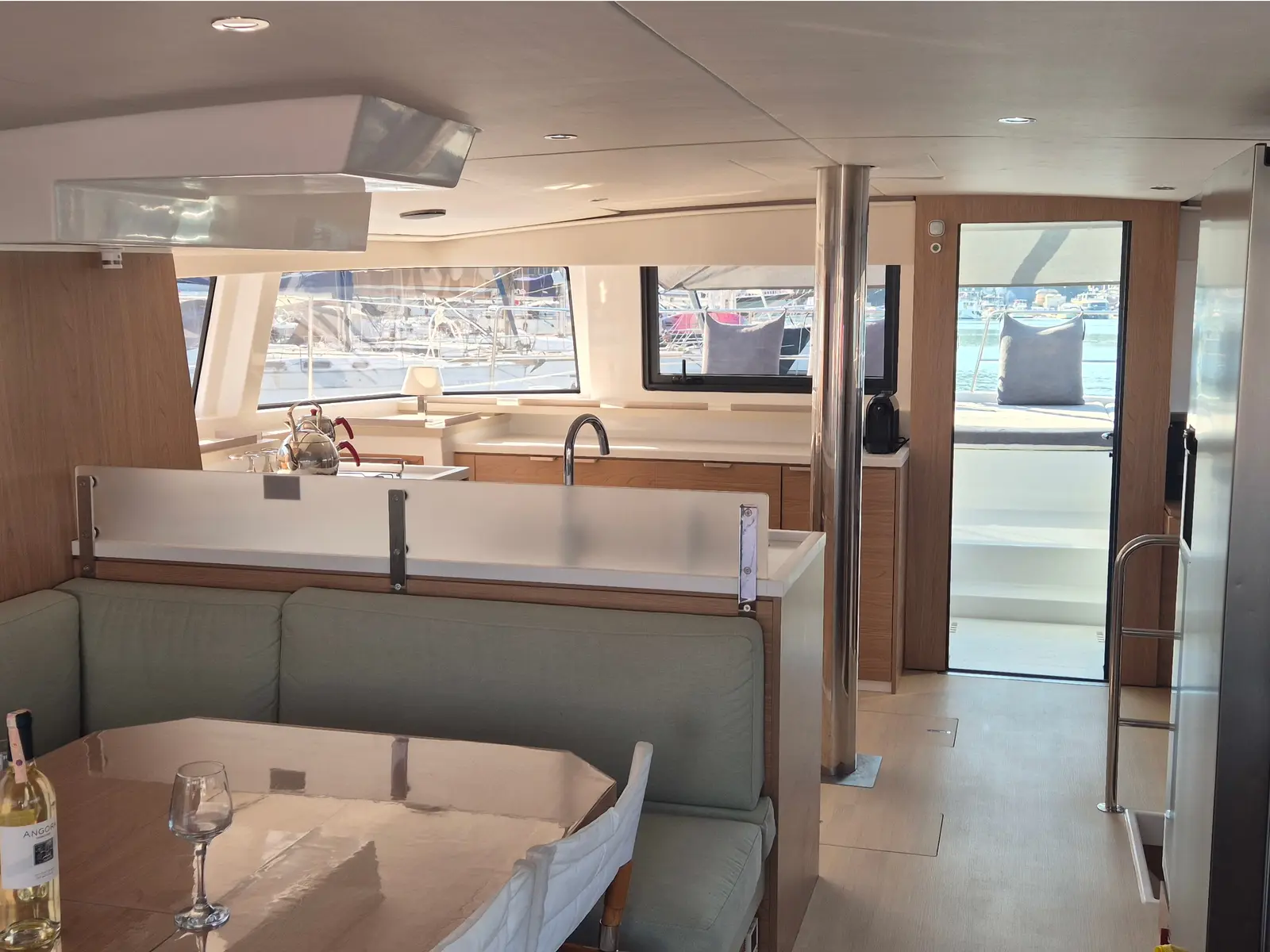 Royal Salute, Interior image