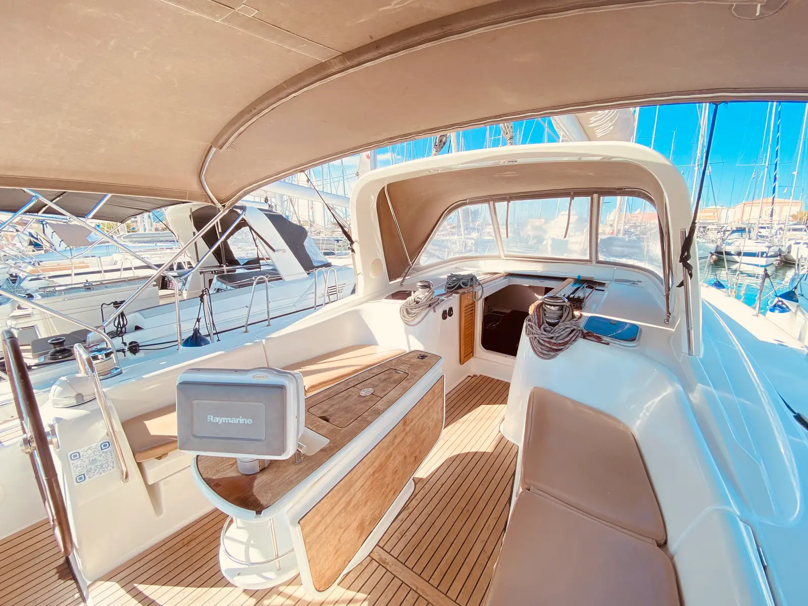 Pura Vida (Pax 12), photograph 13