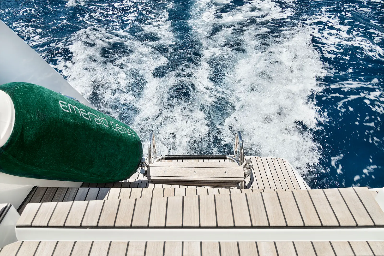 EMERALD GEMINI, photograph 15