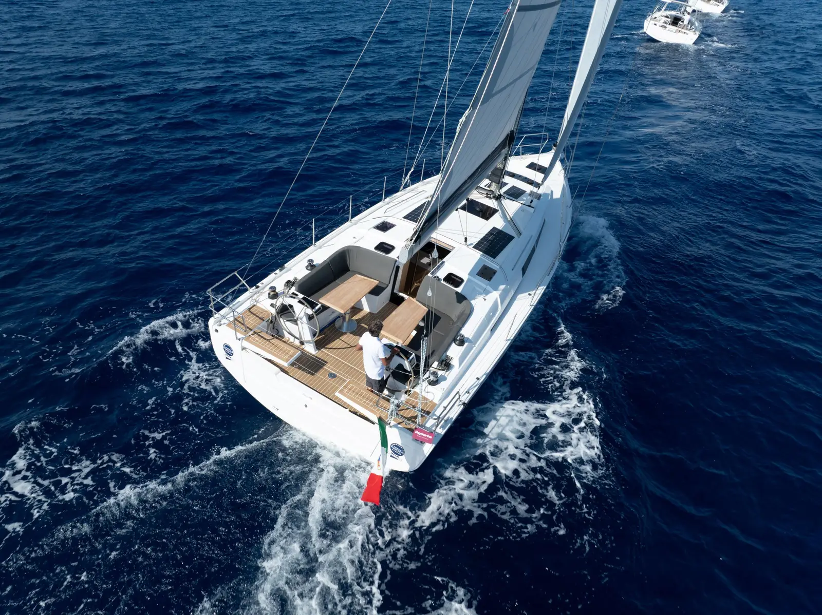 El Diablo, Main image