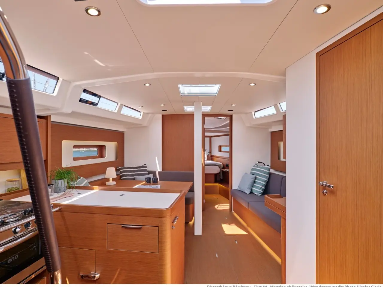 INTEGRAL, Interior image