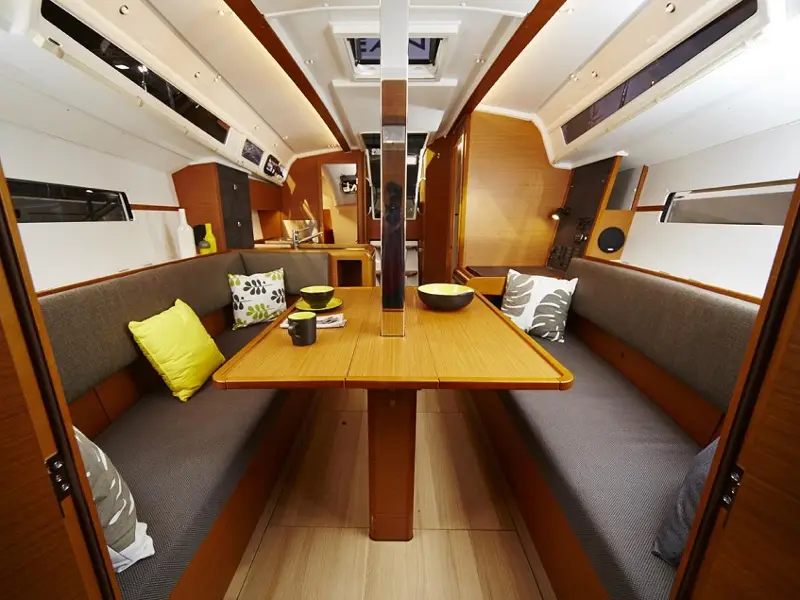 Sunsail 34- 2/1 Classic, Interior image