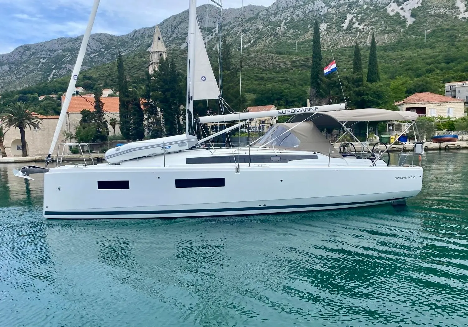 Anja, Sun Odyssey 350