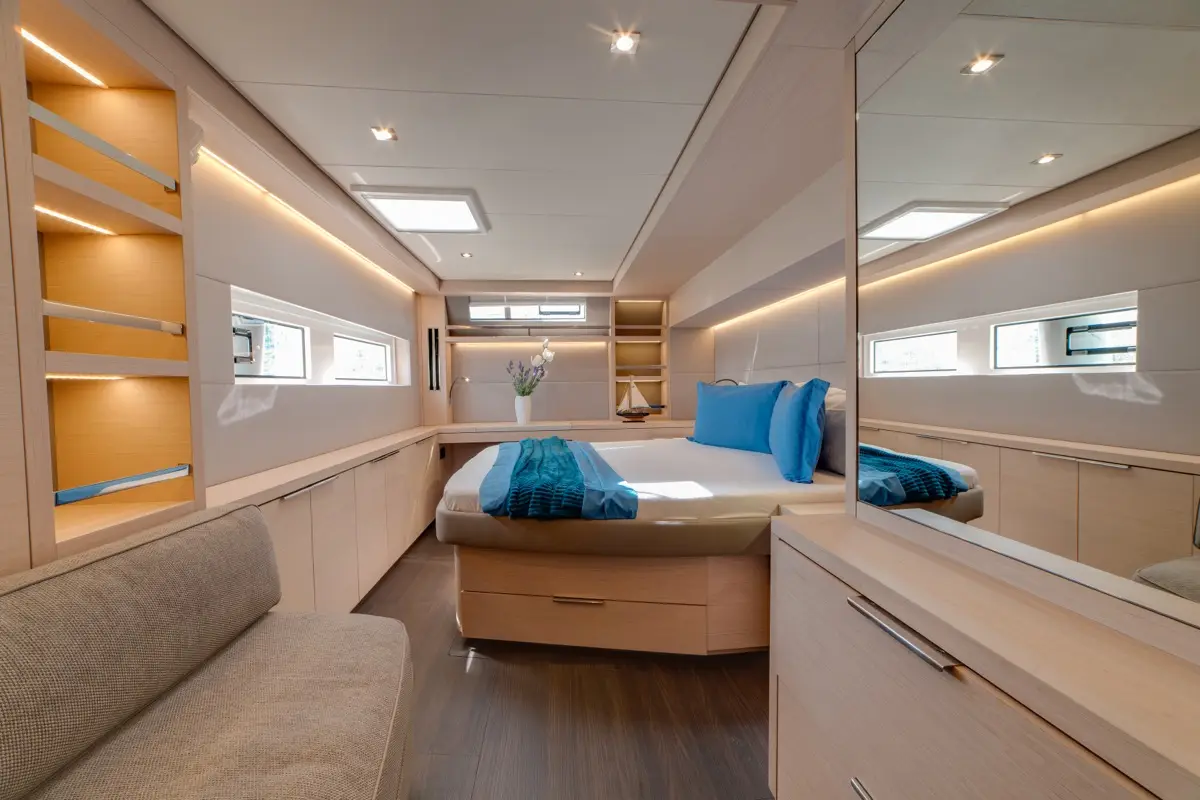 Zeri - FIRST CLASS, photograph 2