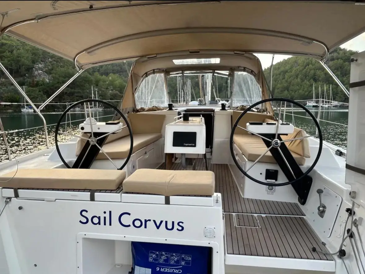 Sail Corvus, photograph 18