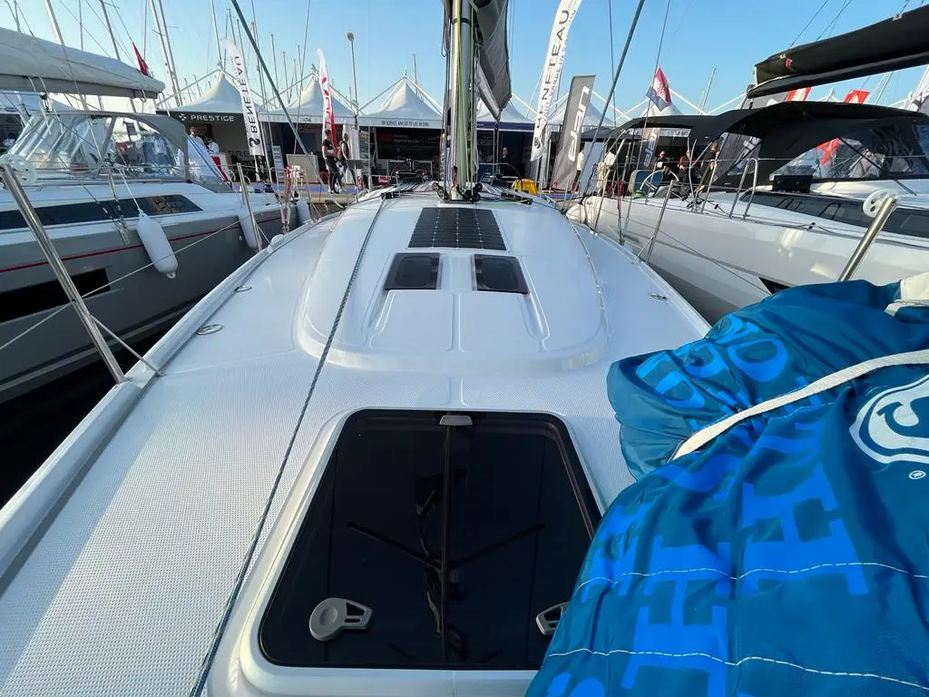 ULTRA FIRST, photograph 15