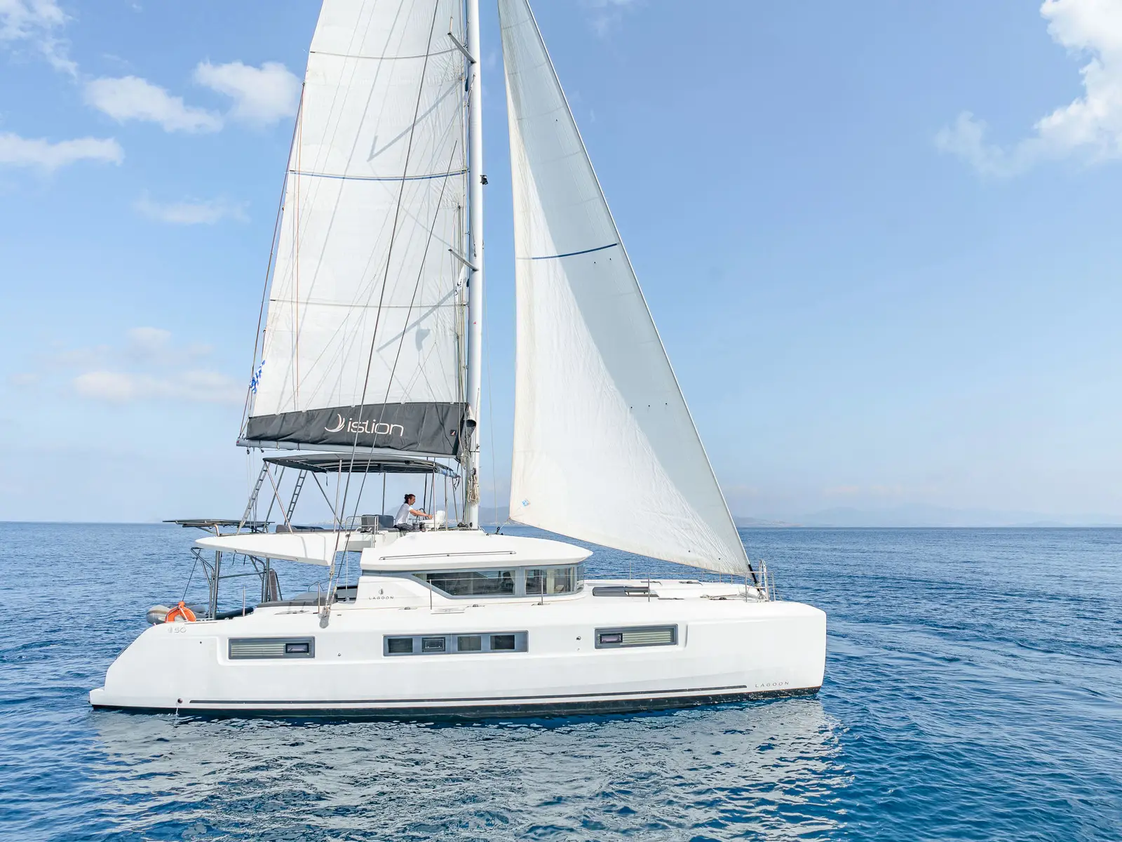Spiros (ONLY SKIPPERED), Main image
