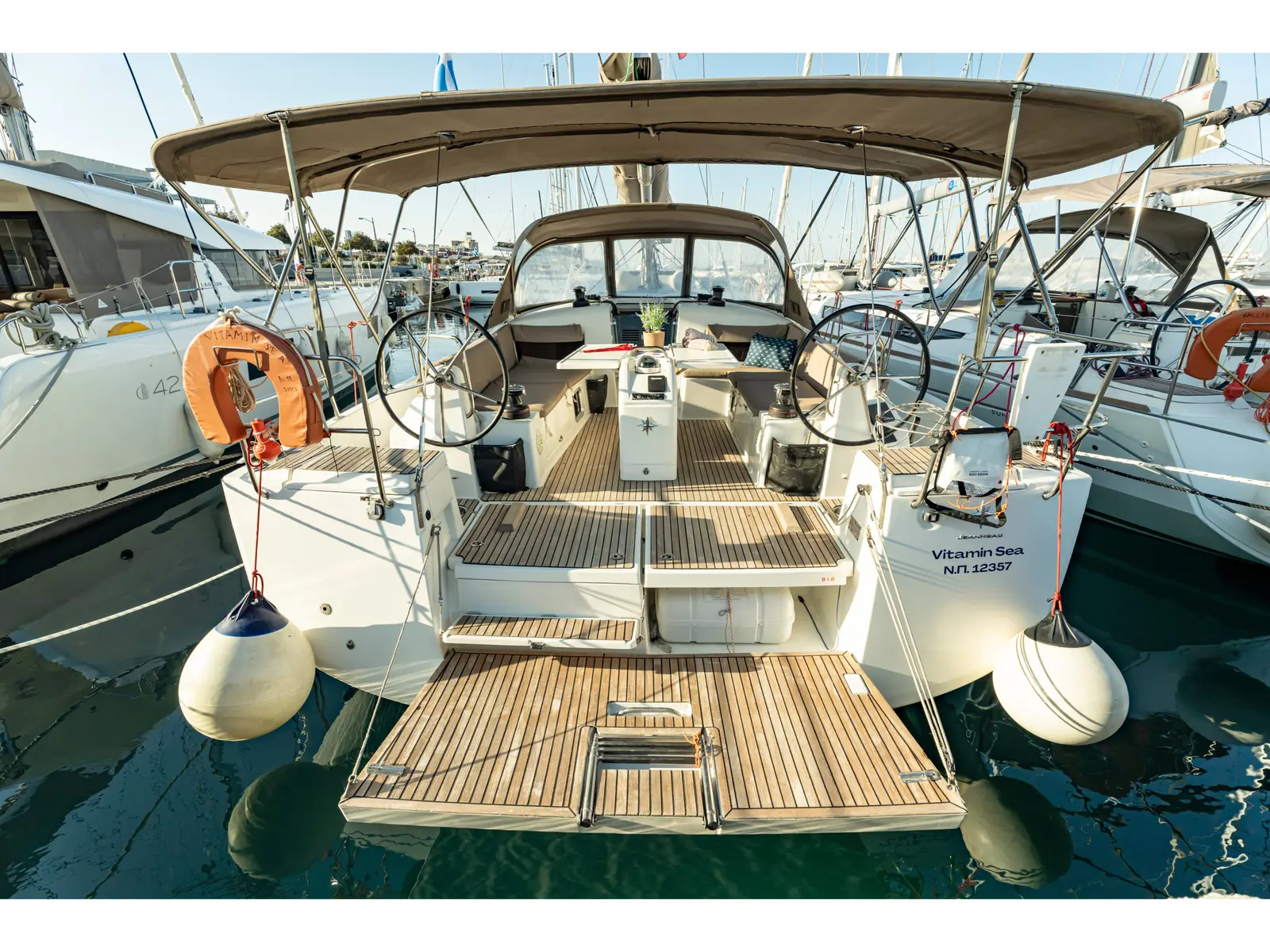 VITAMIN SEA, Main image