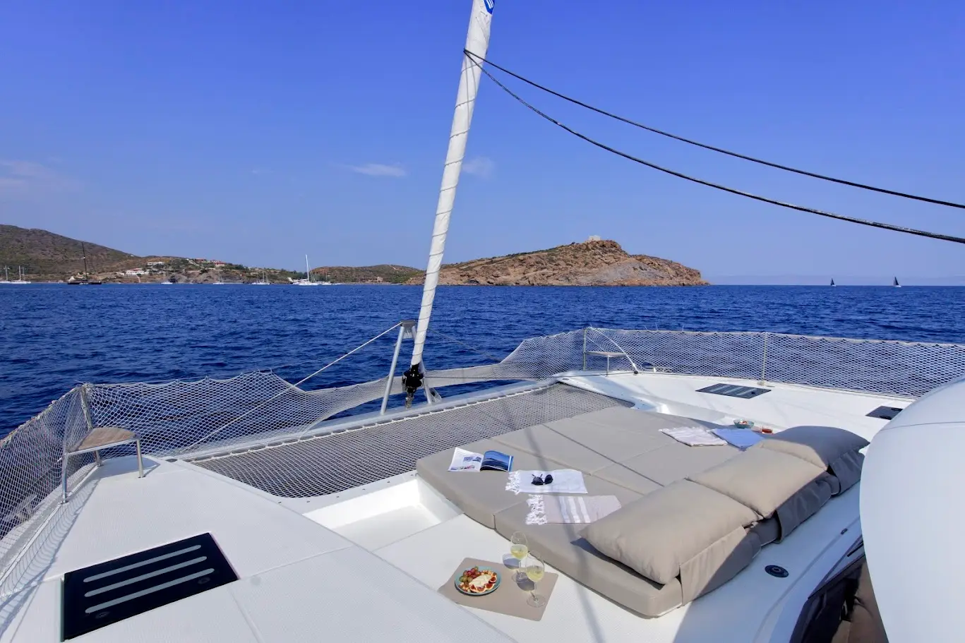 Helidoni - Skippered, photograph 14