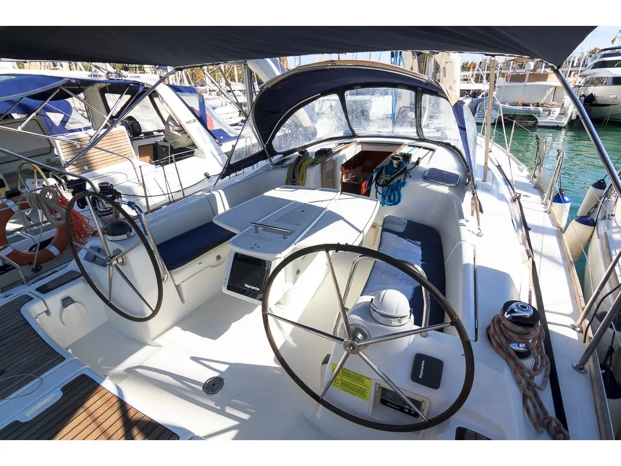 Demonio de Tasmania, Oceanis 43