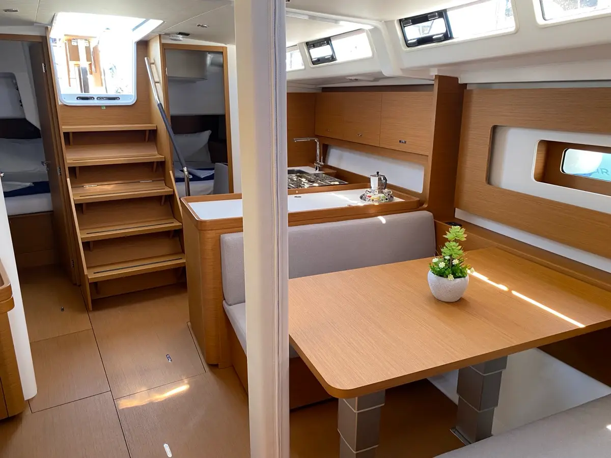 Smile Inside, Interior image