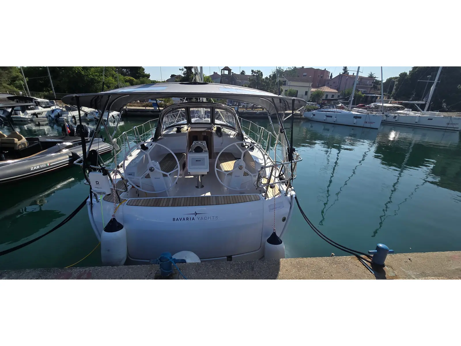Sunseeker, Interior image