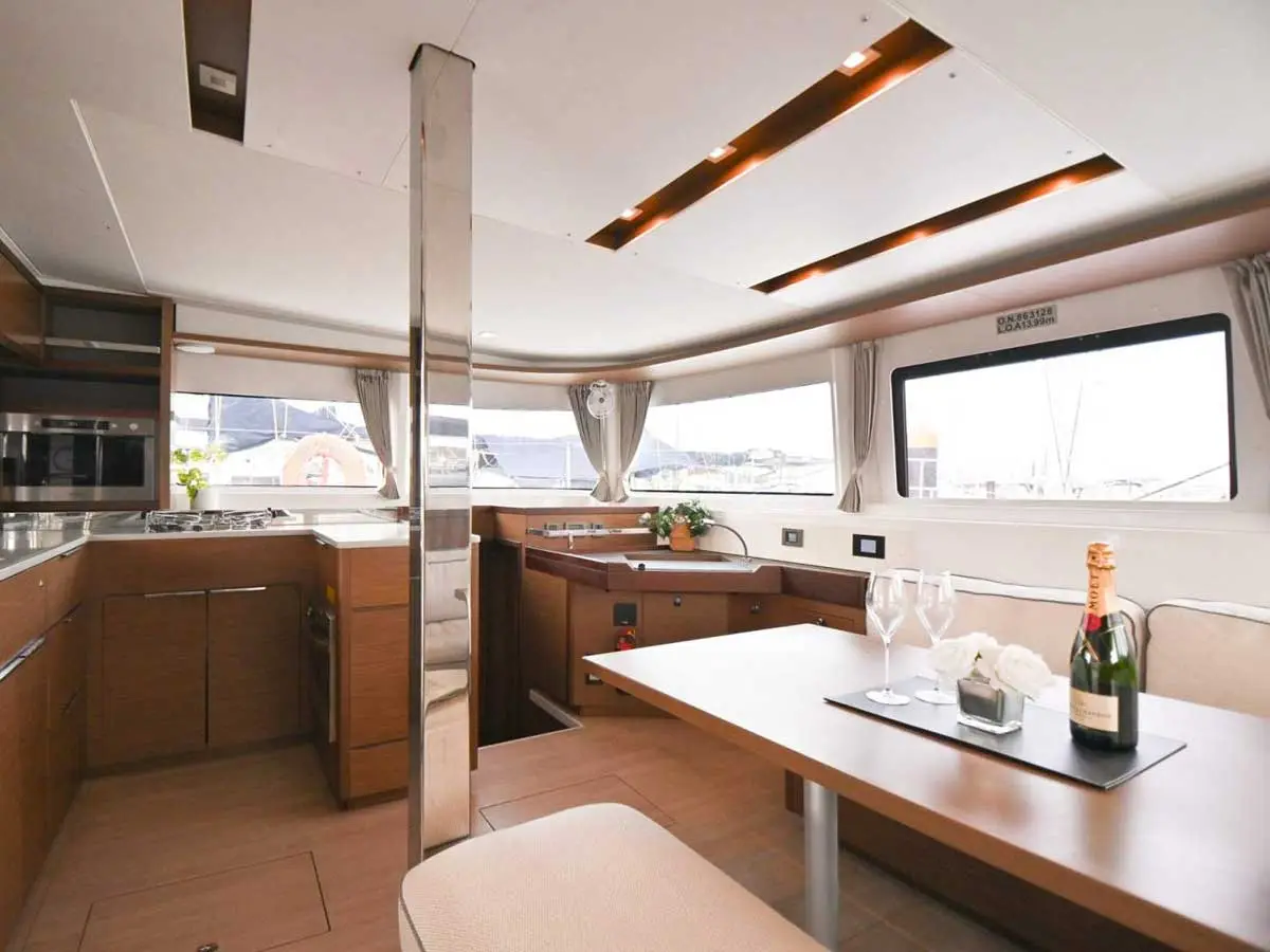 Elysia, Interior image