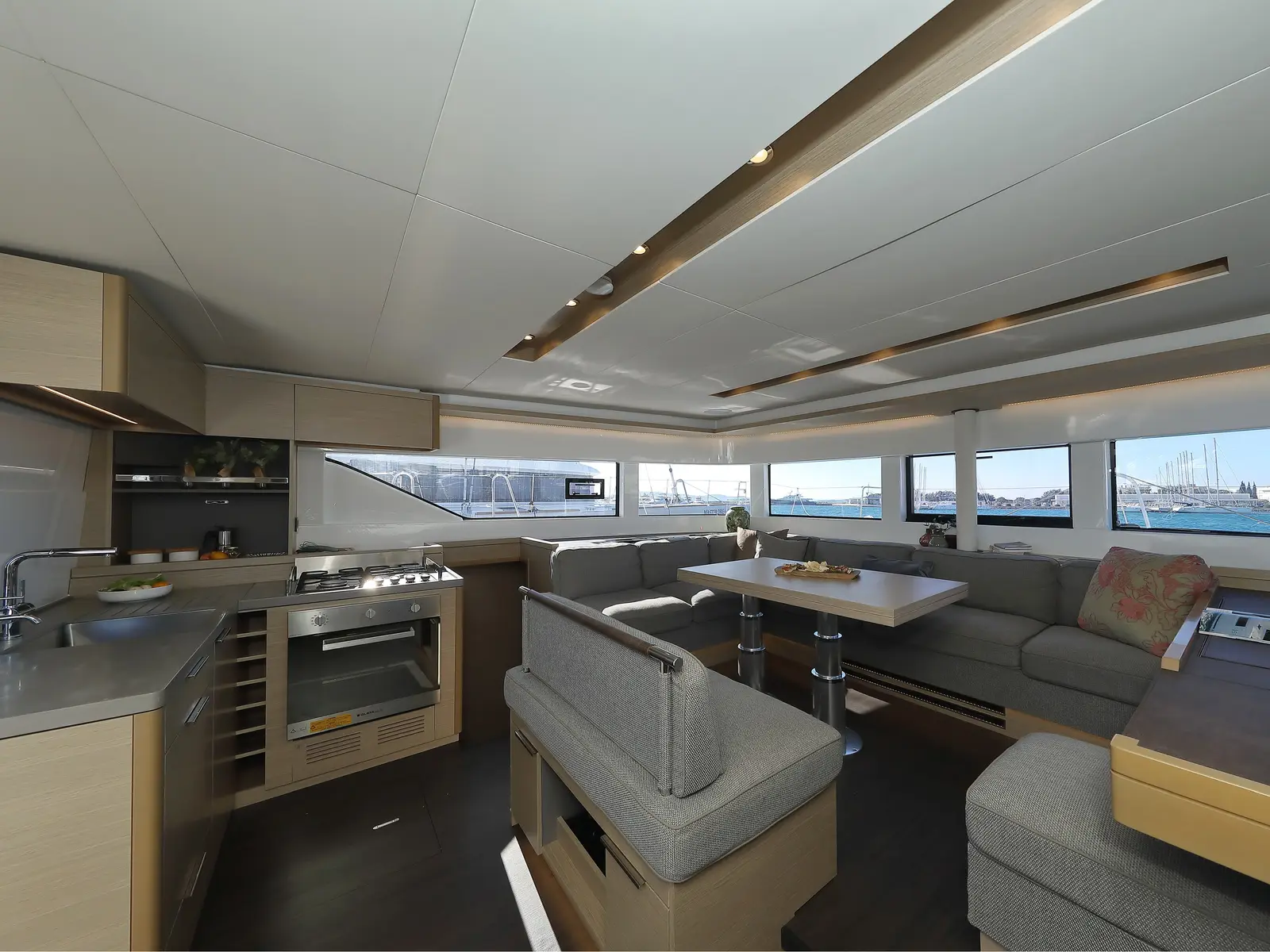 SERENDIPITY, Interior image