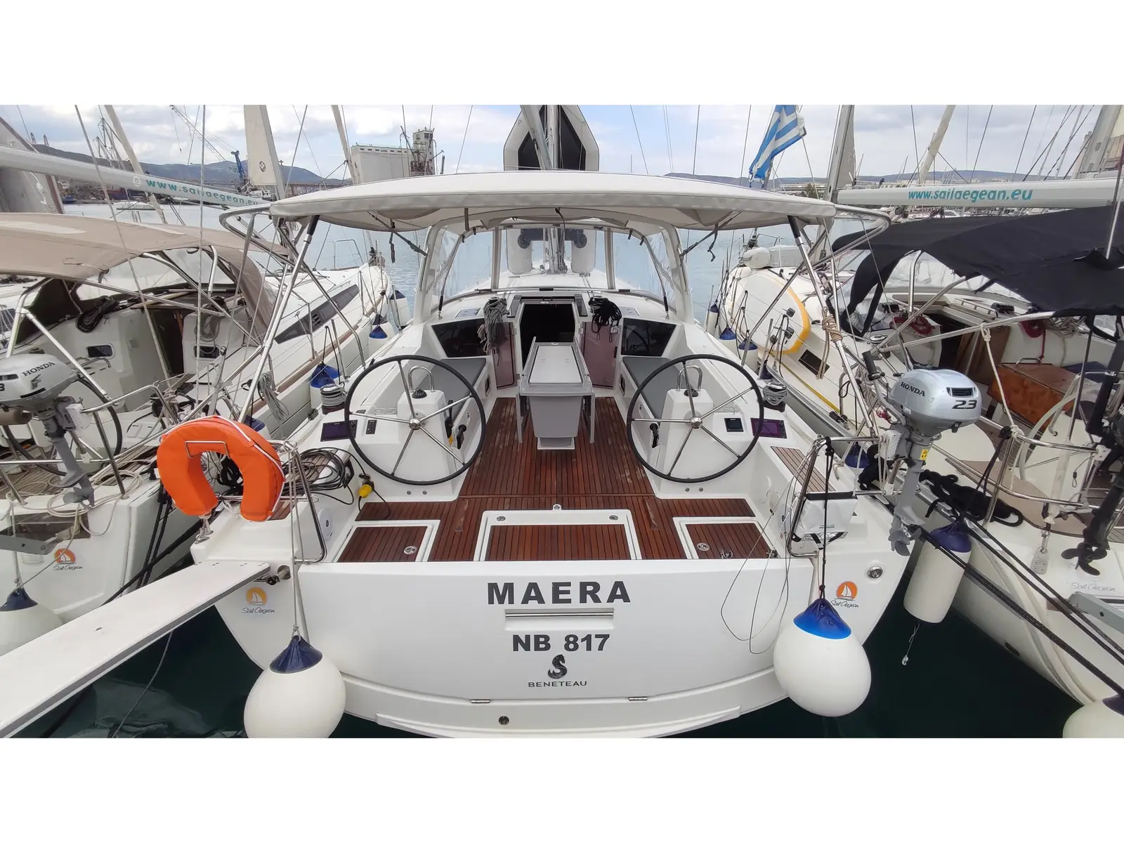 Maera, Main image