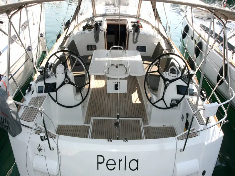 Perla, photograph 3
