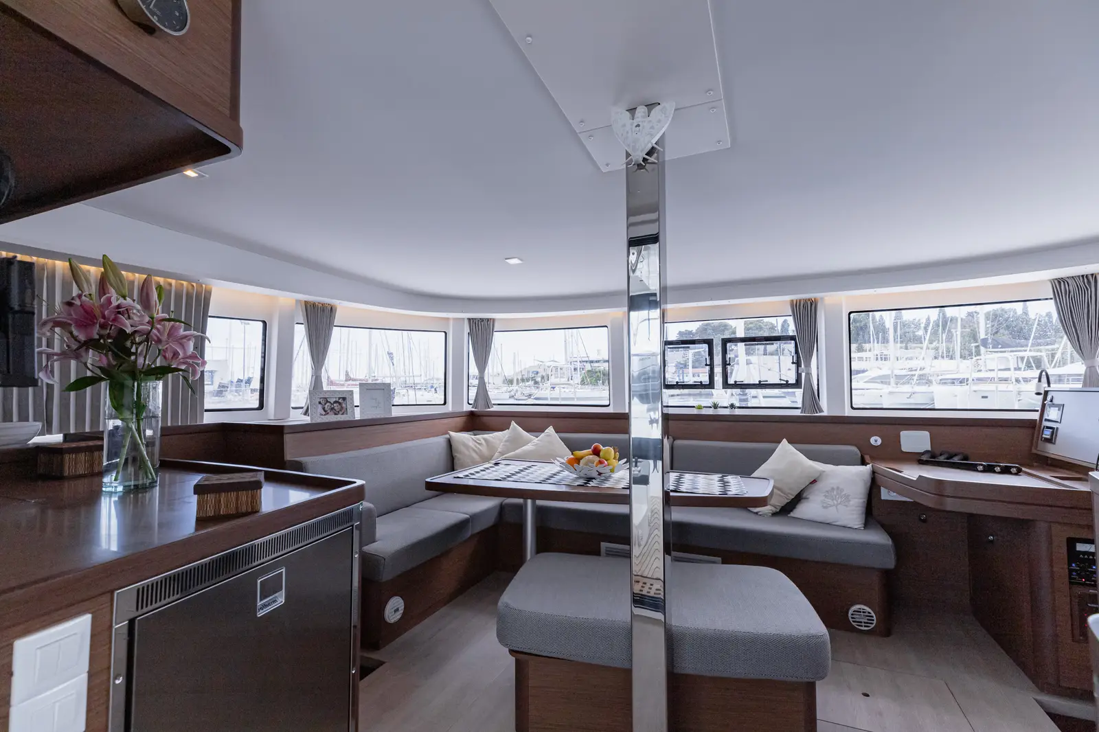 HAPPY KEY, Interior image