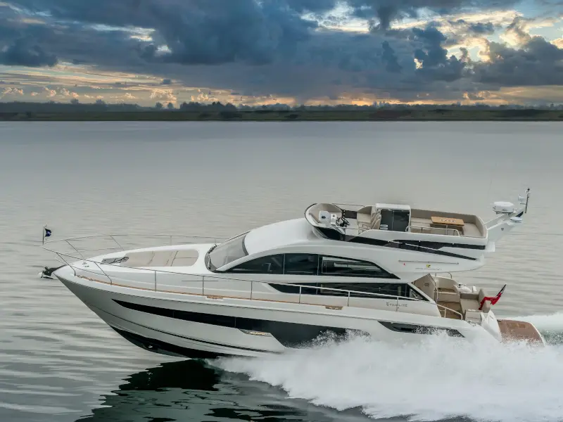 Lady Noble, Fairline Squadron 50