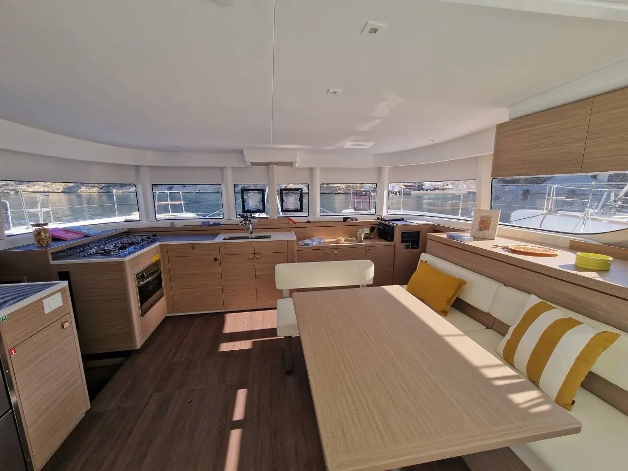 TY-Casa, Interior image