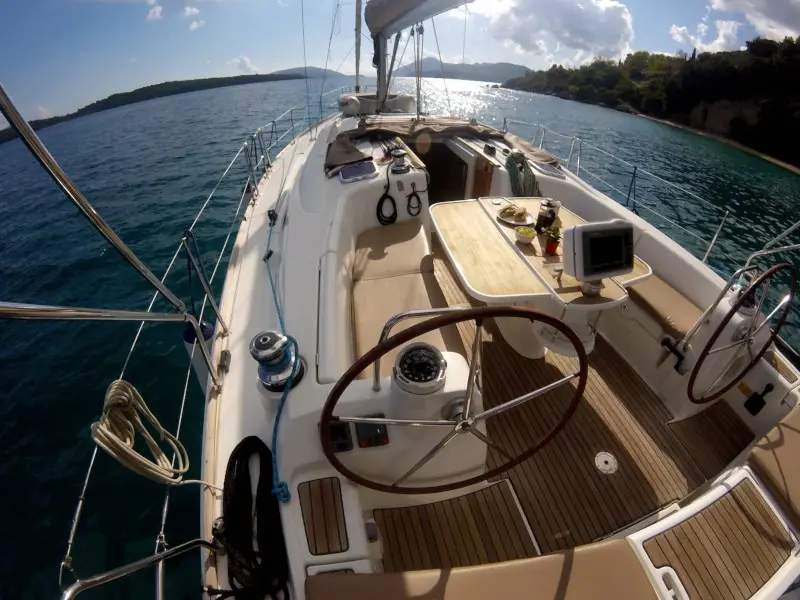 OASIS - | Bowthruster | Solar P , photograph 4