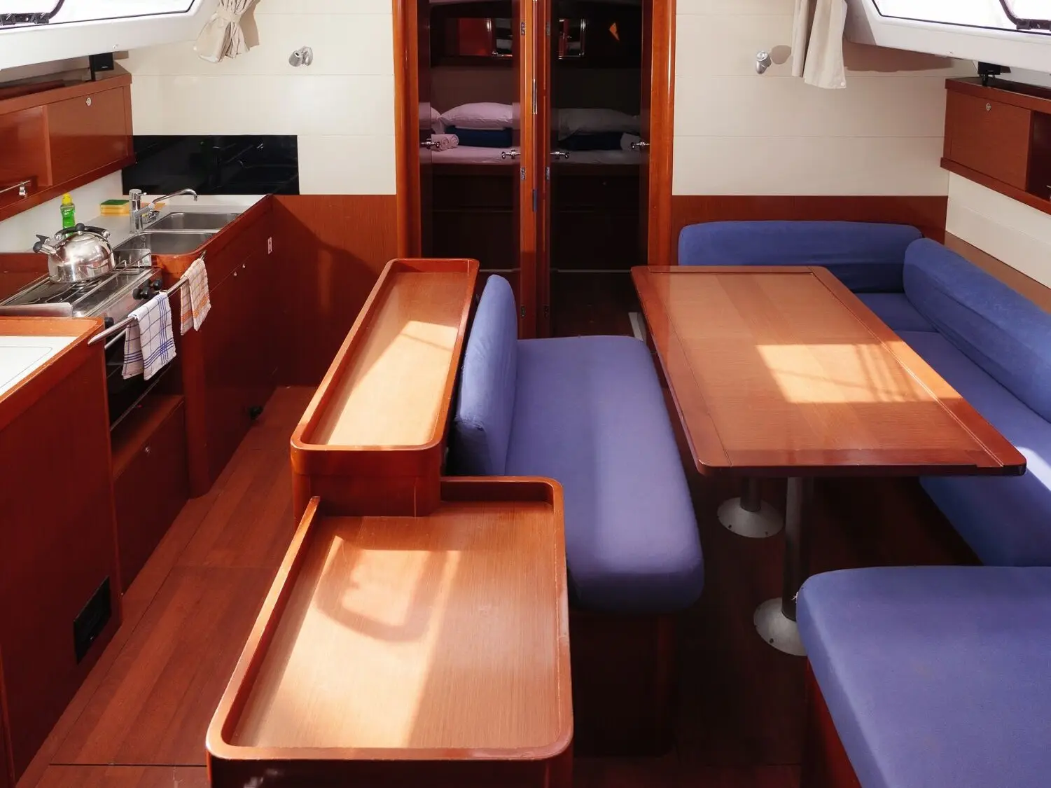 MISSISSIPPI, Interior image