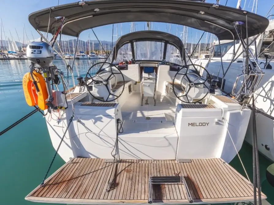 Melody, Sun Odyssey 449
