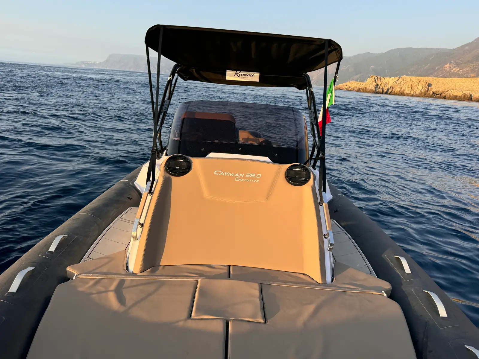 Ranieri Cayman 28.0, photograph 21
