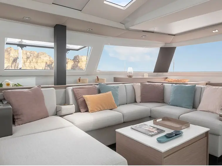 Nami, Interior image