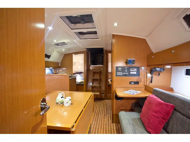Mystic, Interior image