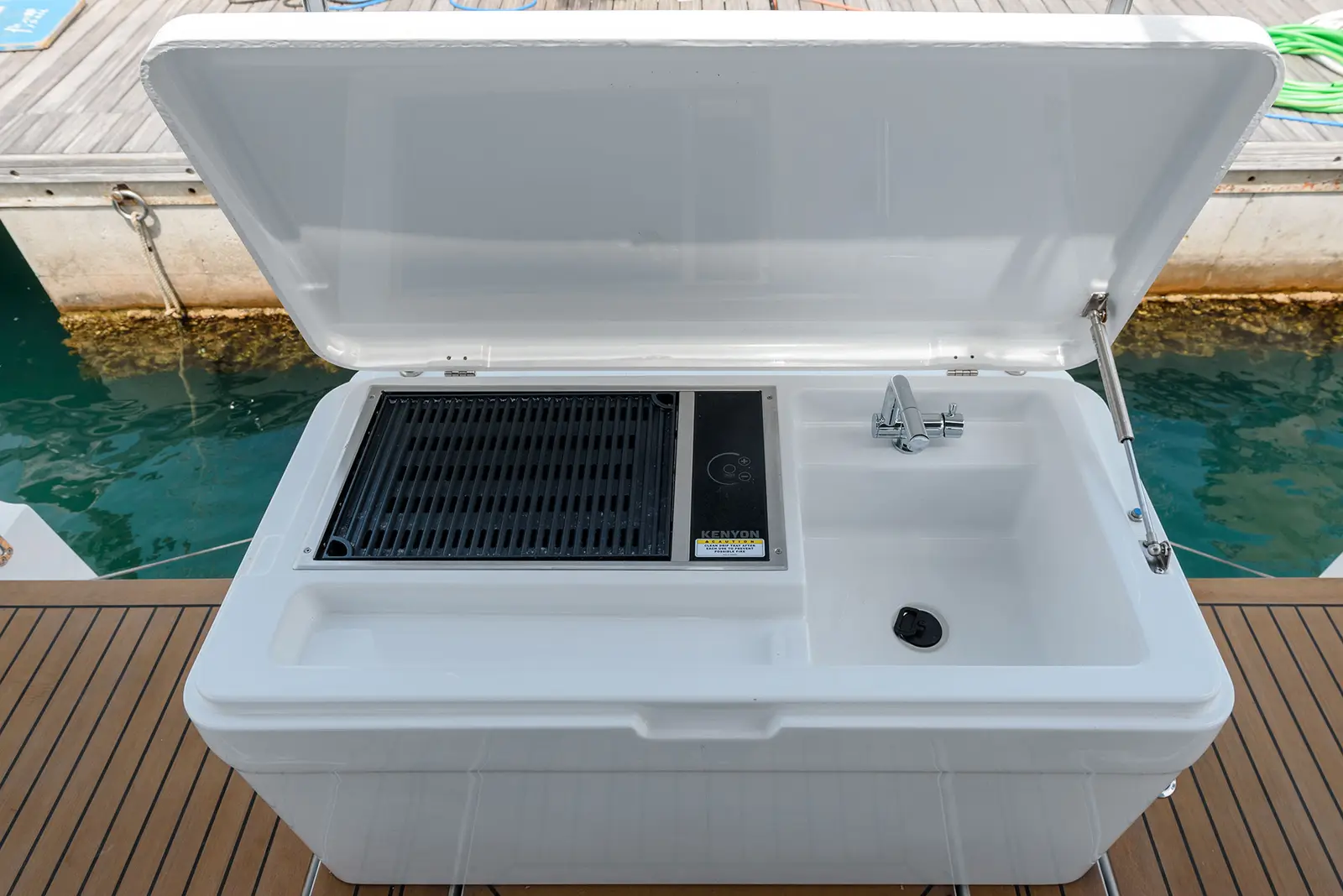 Atena - Water maker, Solar Panel, photograph 8