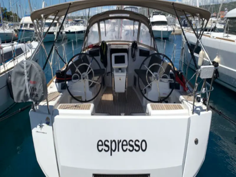 Espresso, photograph 9