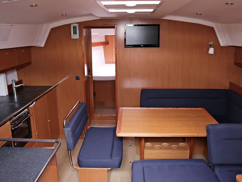 SOPHIA, Interior image